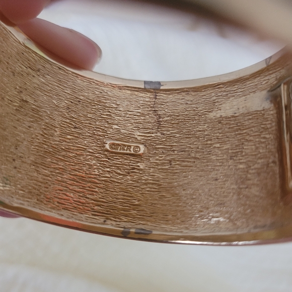 Ciner Vintage Bracelet Cuff Bold And Beautiful Jewelry - Picture 9 of 13